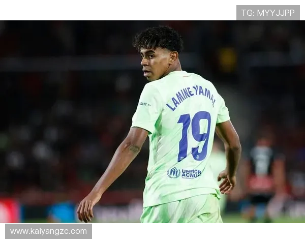 拉菲尼亚回应种族歧视争议，呼吁社会共同抵制偏见表现稳健