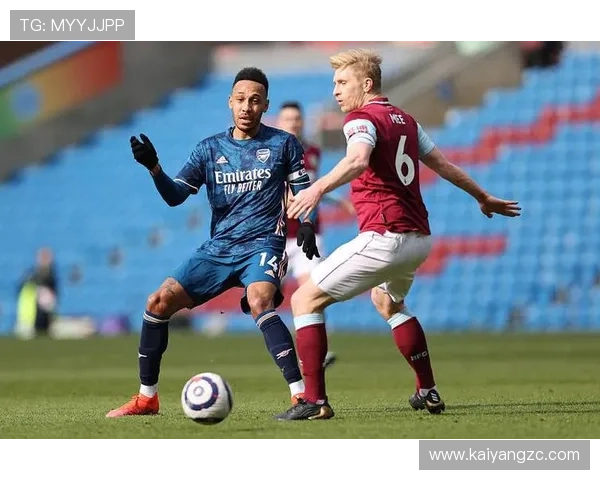 伯恩利球队结构解析:当前赛季阵容框架与战术体系分析 伯恩利球队结构解析:当前赛季阵容框架与战术体系分析