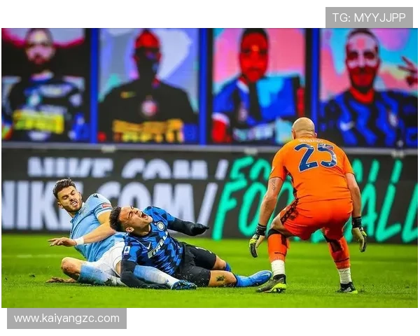 足球球星近期表现稳健，状态持续提升备受关注