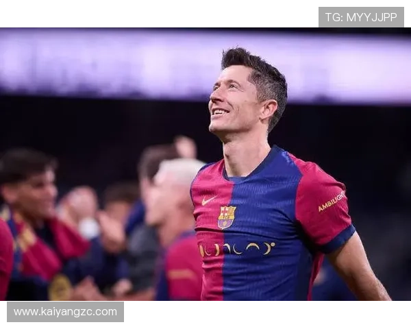 莱万 vs C罗：射手能力差距在哪